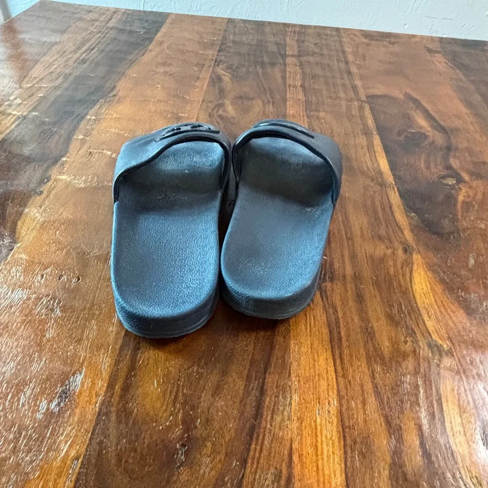 Tory Burch Miller Sport Slides Navy Blue Leather Logo Medallion Sandals Size 9